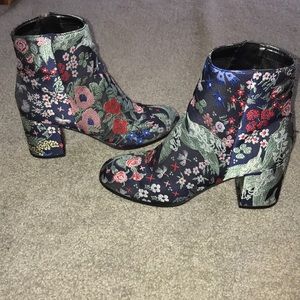 Indigo Rd booties size 8.5